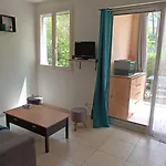 Beau STUDIO de 27m au centre de FREJUS !