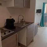 Beau STUDIO de 27m au centre de FREJUS !